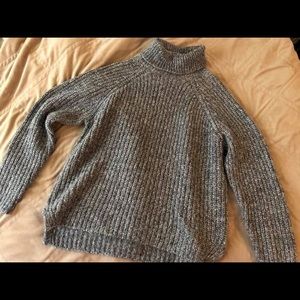 Abercrombie & Fitch turtleneck sweater.